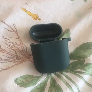 GREEN AIRPOD CASE